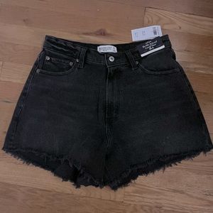 NWT Abercrombie Cutoffs